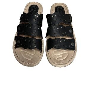 NWT Women's Cliffs by White Mountain Caring Wedge Sandals 10